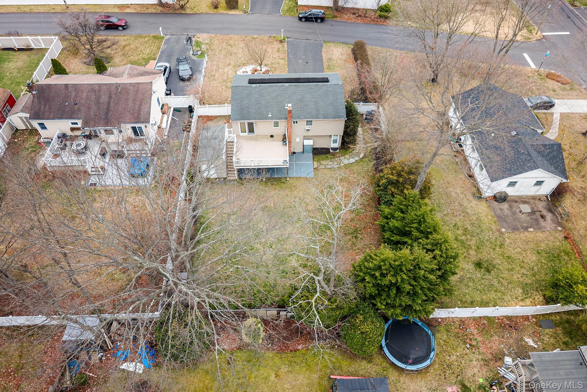 Single Family 4th  Suffolk County, NY 11779, MLS-987425-42
