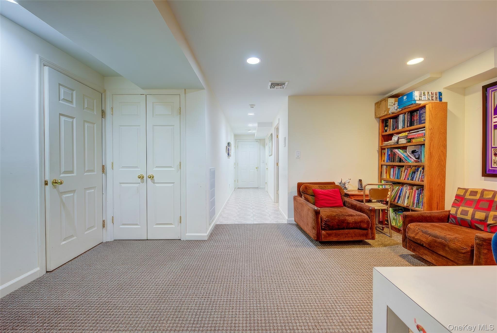 Single Family 166th Street Queens, NY 11365, MLS-987434-43