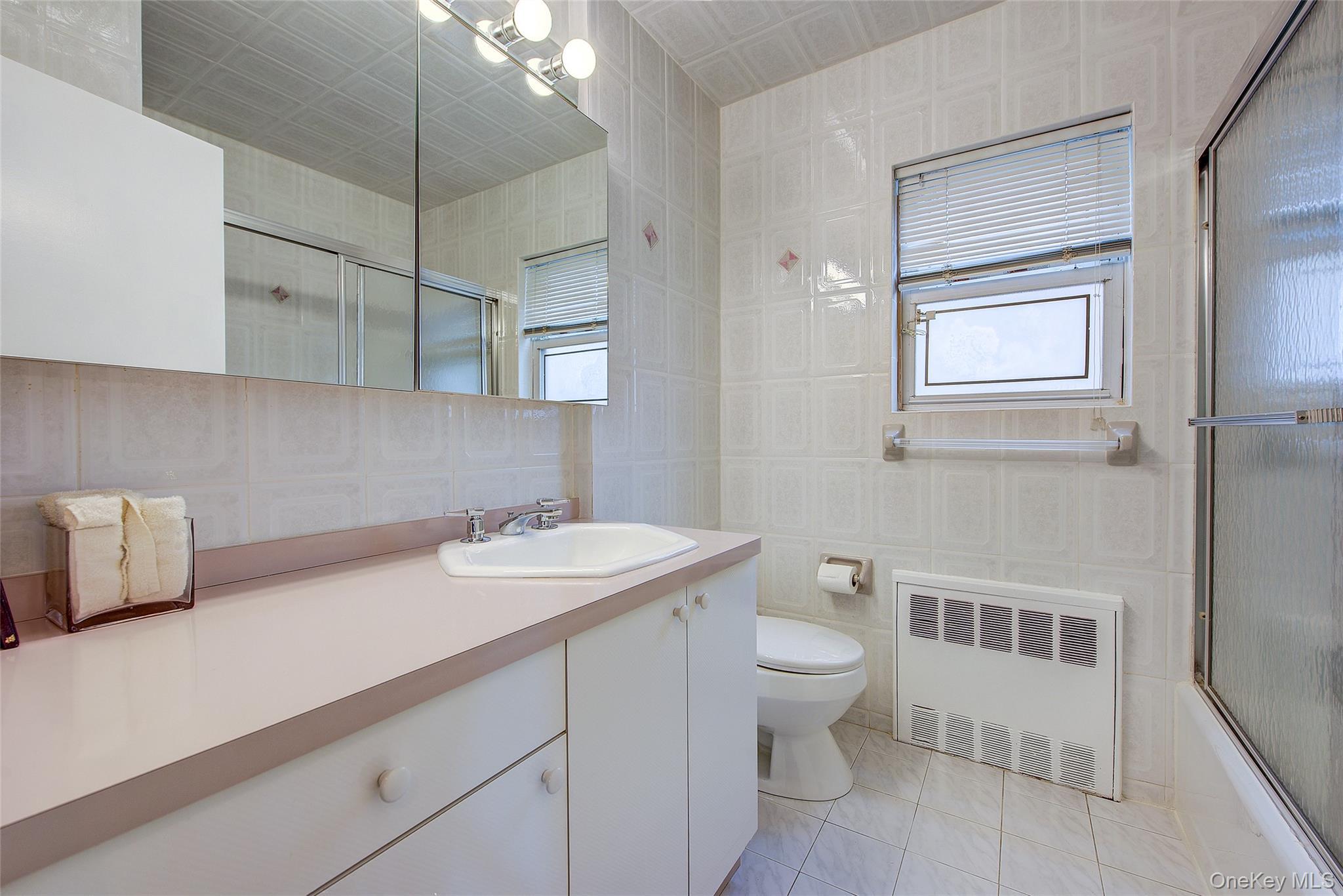 Single Family 166th Street Queens, NY 11365, MLS-987434-45