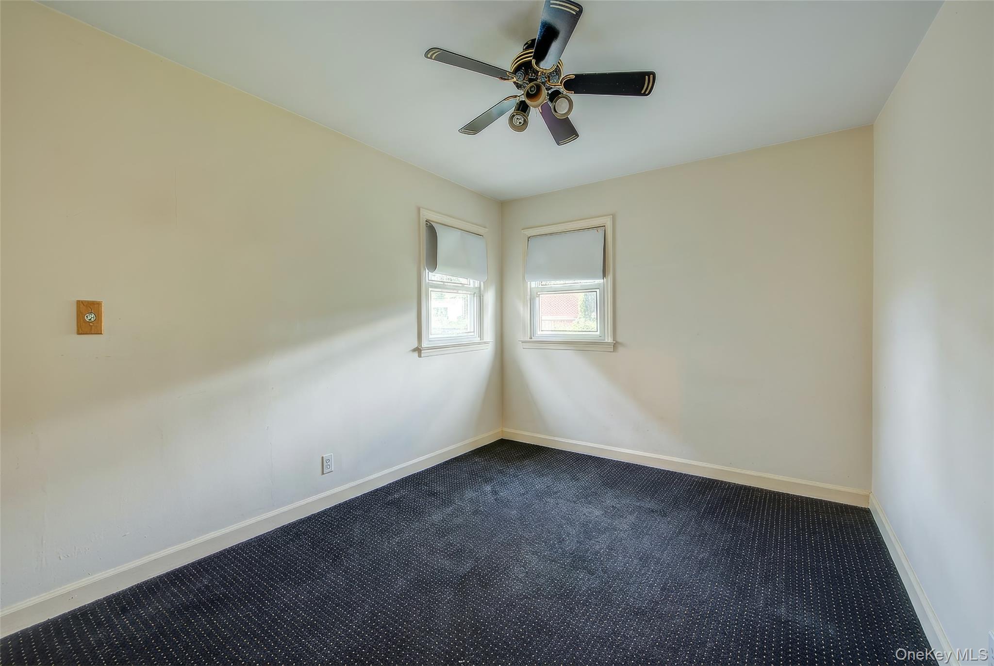 Single Family 166th Street Queens, NY 11365, MLS-987434-46