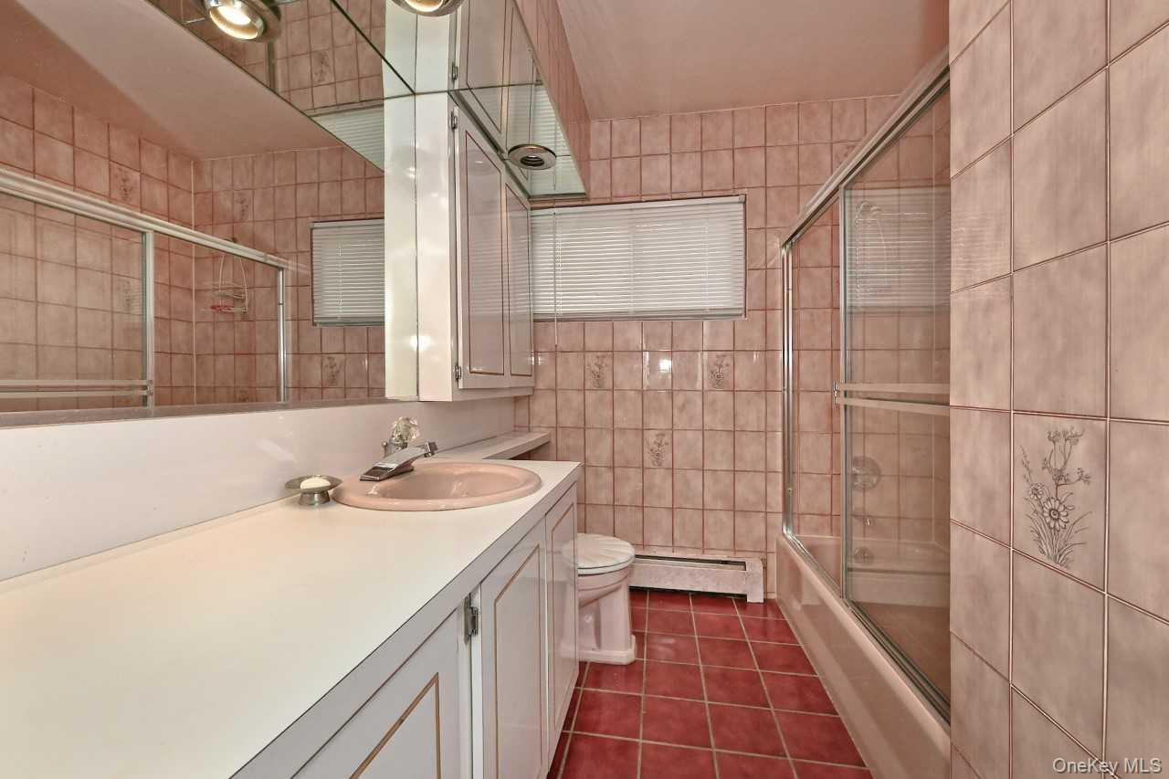 Single Family Charles  Nassau County, NY 11758, MLS-987499-26