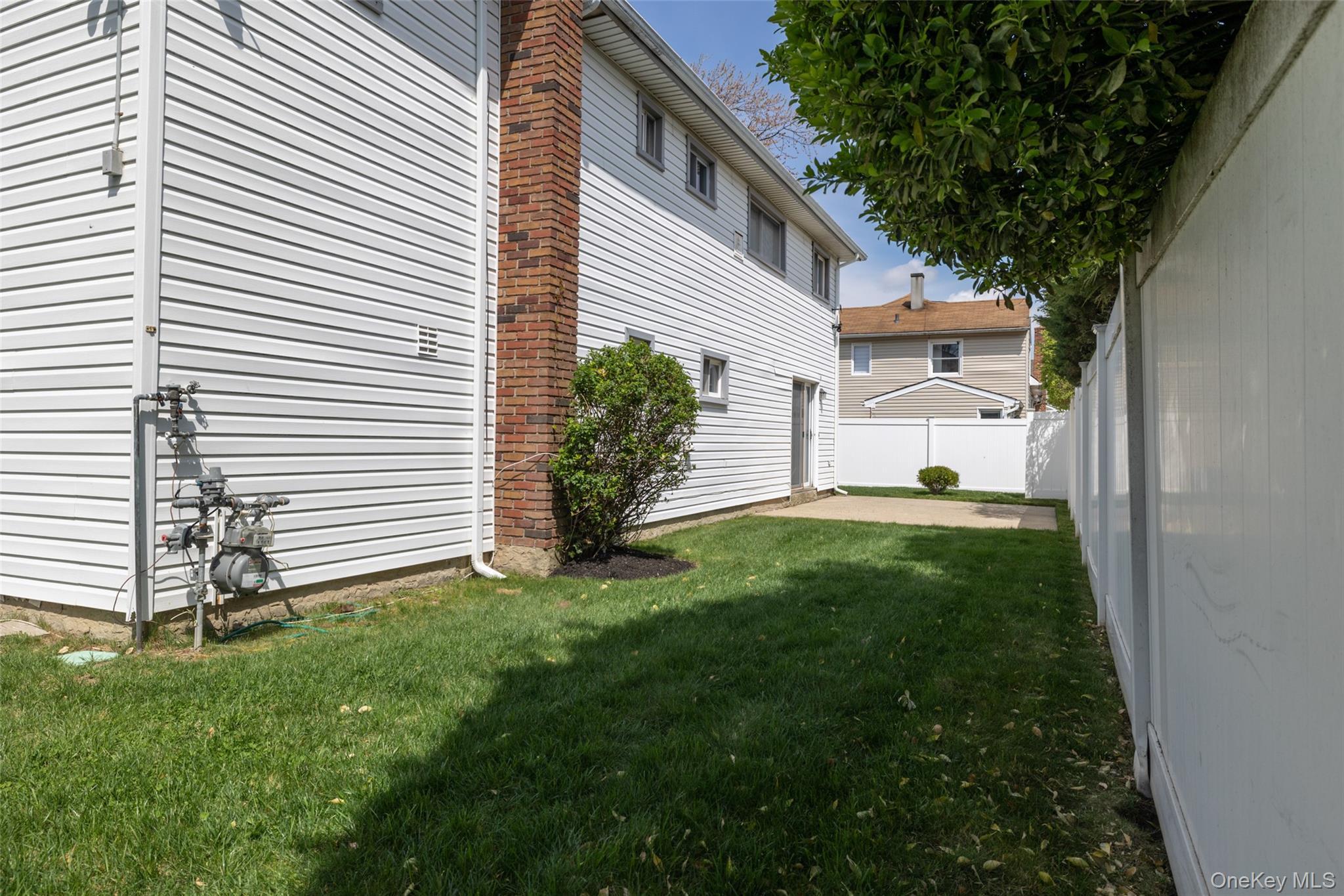 Single Family Madison  Nassau County, NY 11558, MLS-987513-19