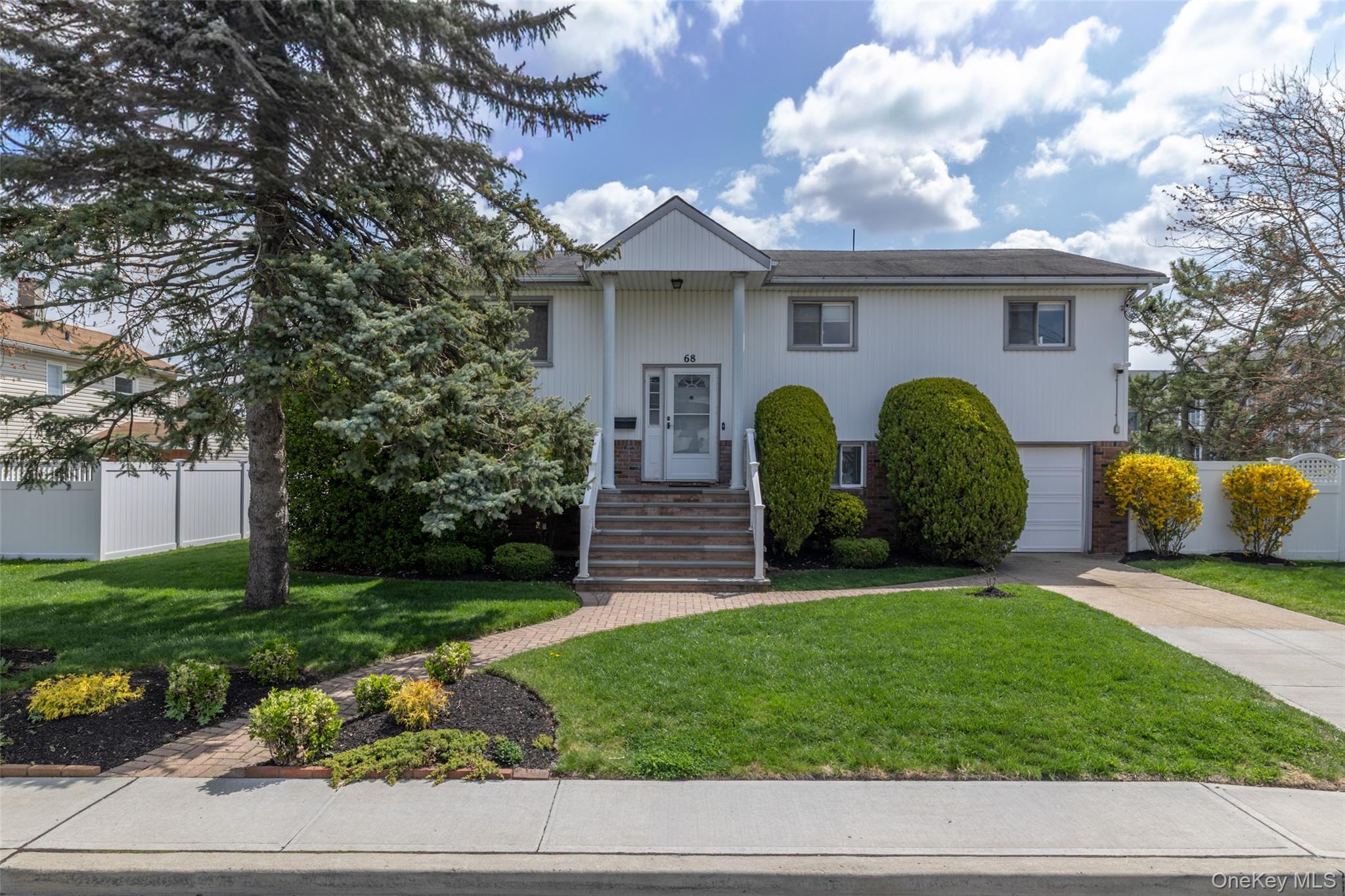 Single Family Madison  Nassau County, NY 11558, MLS-987513-21