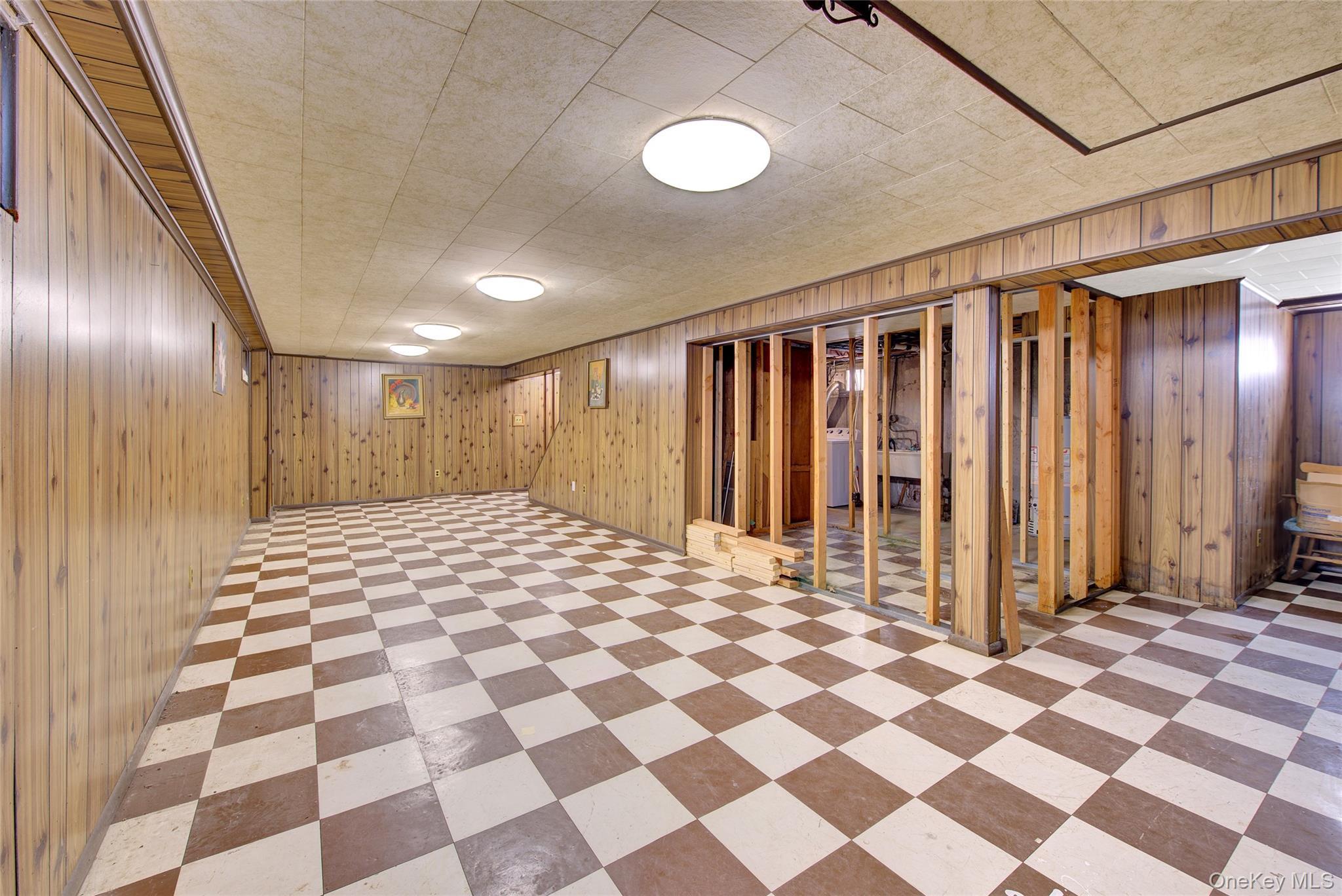 Single Family 3rd  Nassau County, NY 11714, MLS-987540-17