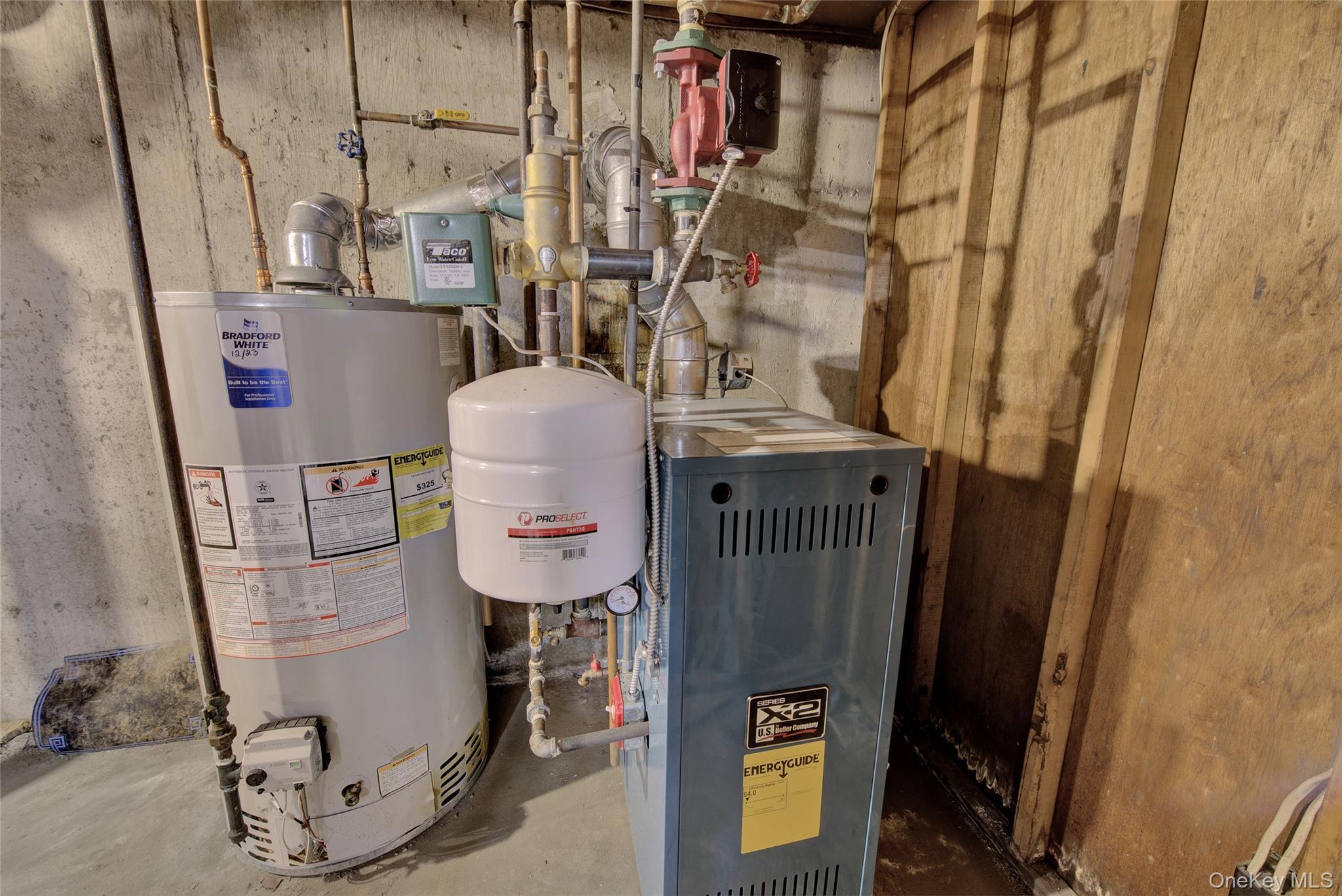 Single Family 3rd  Nassau County, NY 11714, MLS-987540-19