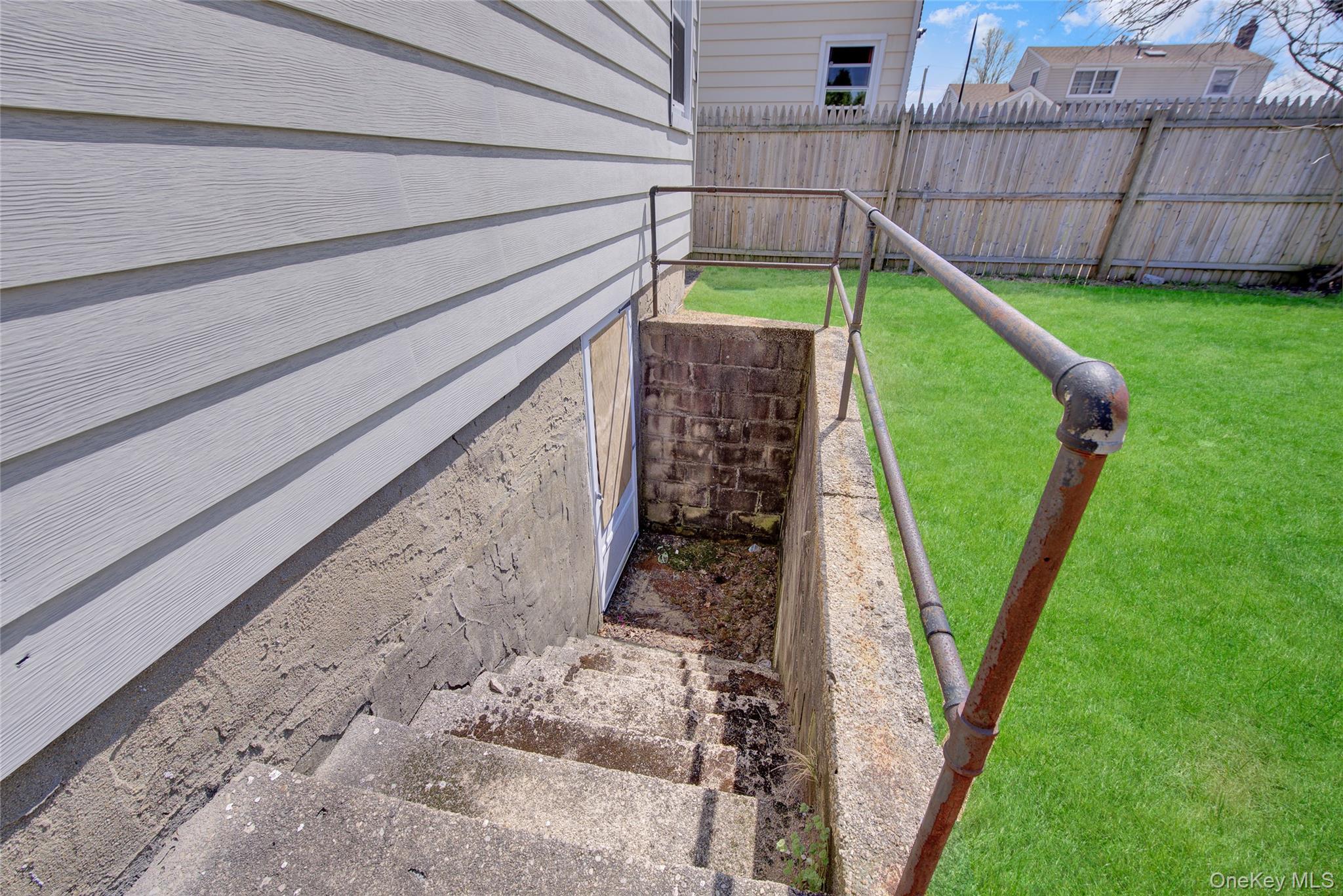 Single Family 3rd  Nassau County, NY 11714, MLS-987540-20