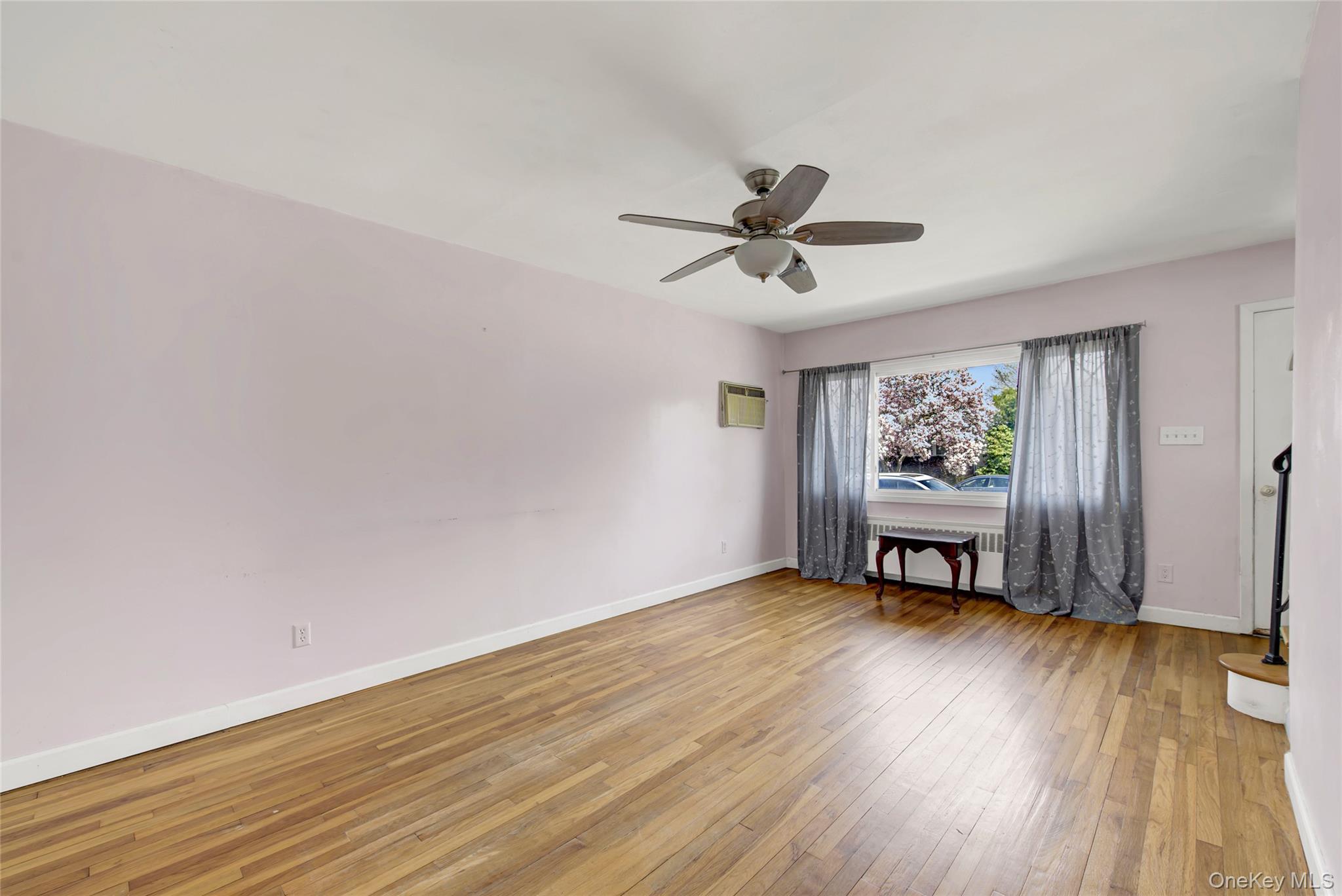 Single Family 3rd  Nassau County, NY 11714, MLS-987540-4