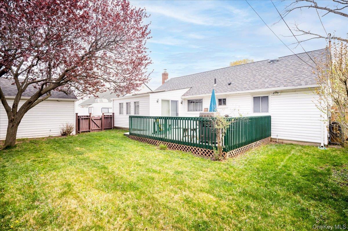 Single Family Durham  Nassau County, NY 11554, MLS-987543-26