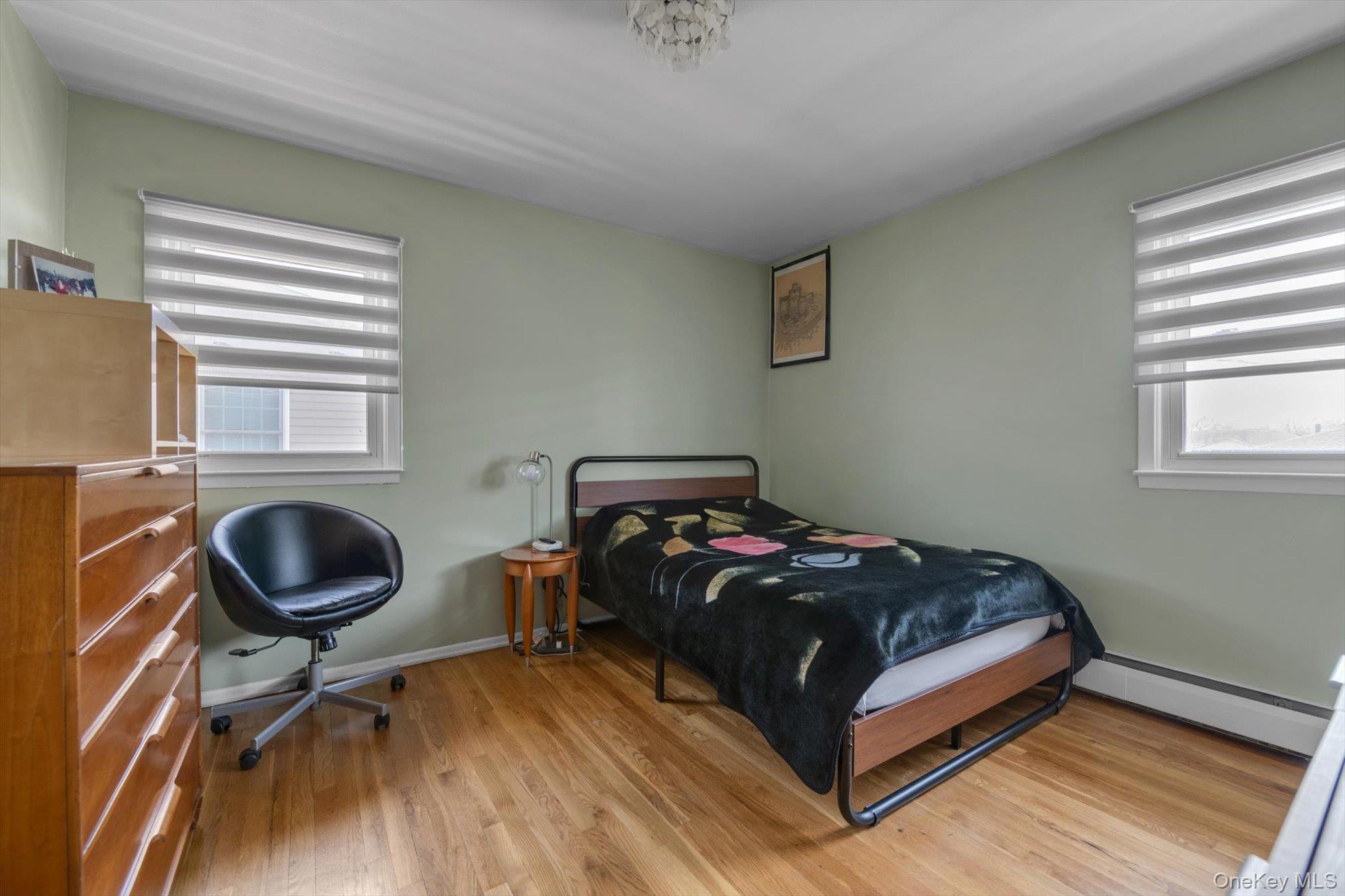 Single Family Sherwood Street Nassau County, NY 11581, MLS-987552-17