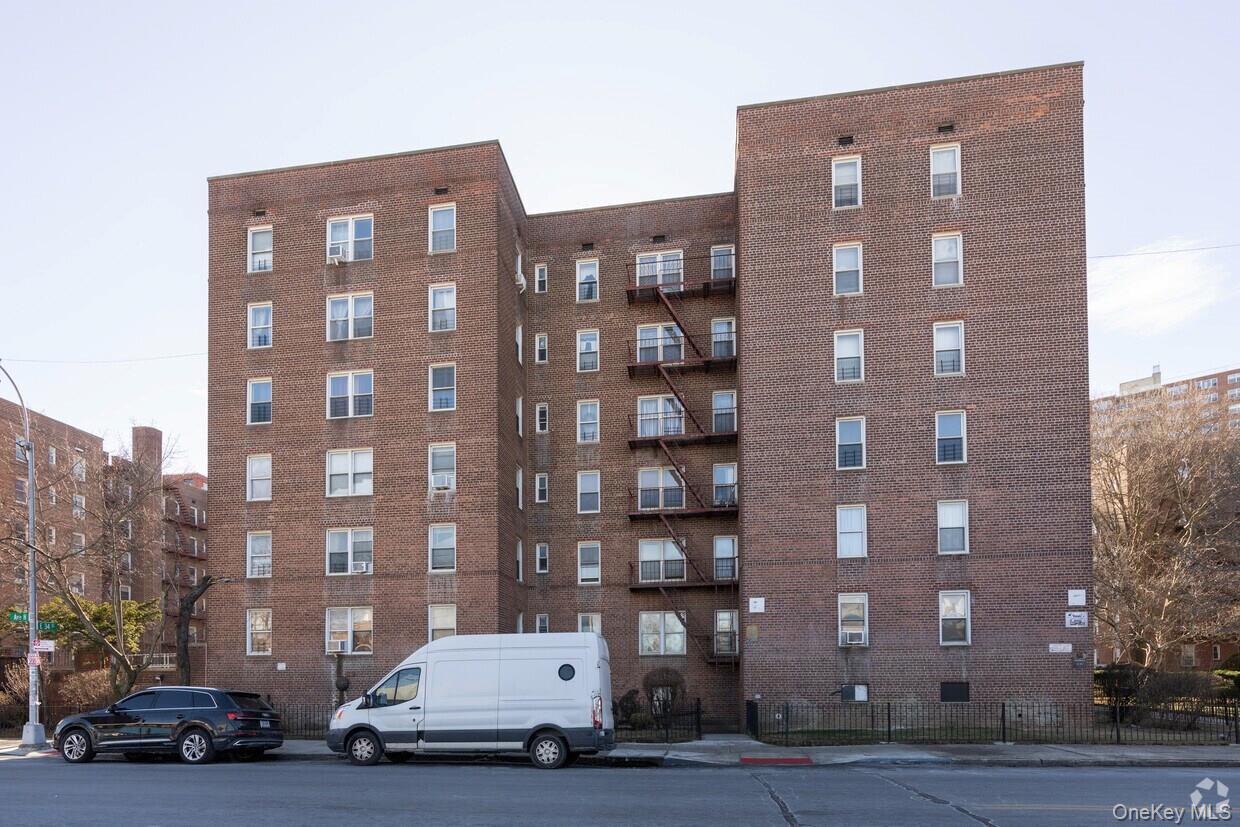 Coop Avenue H Brooklyn, NY 11210, MLS-987582-16