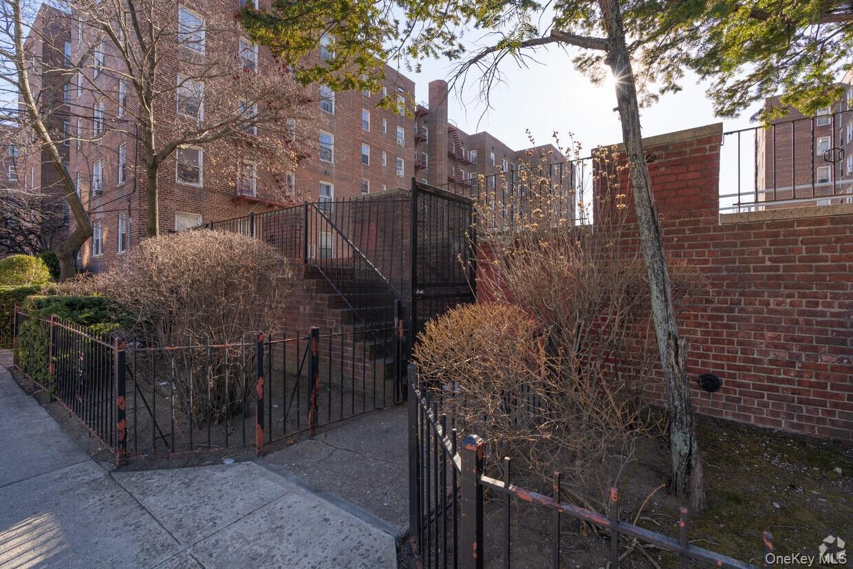 Coop Avenue H Brooklyn, NY 11210, MLS-987582-18