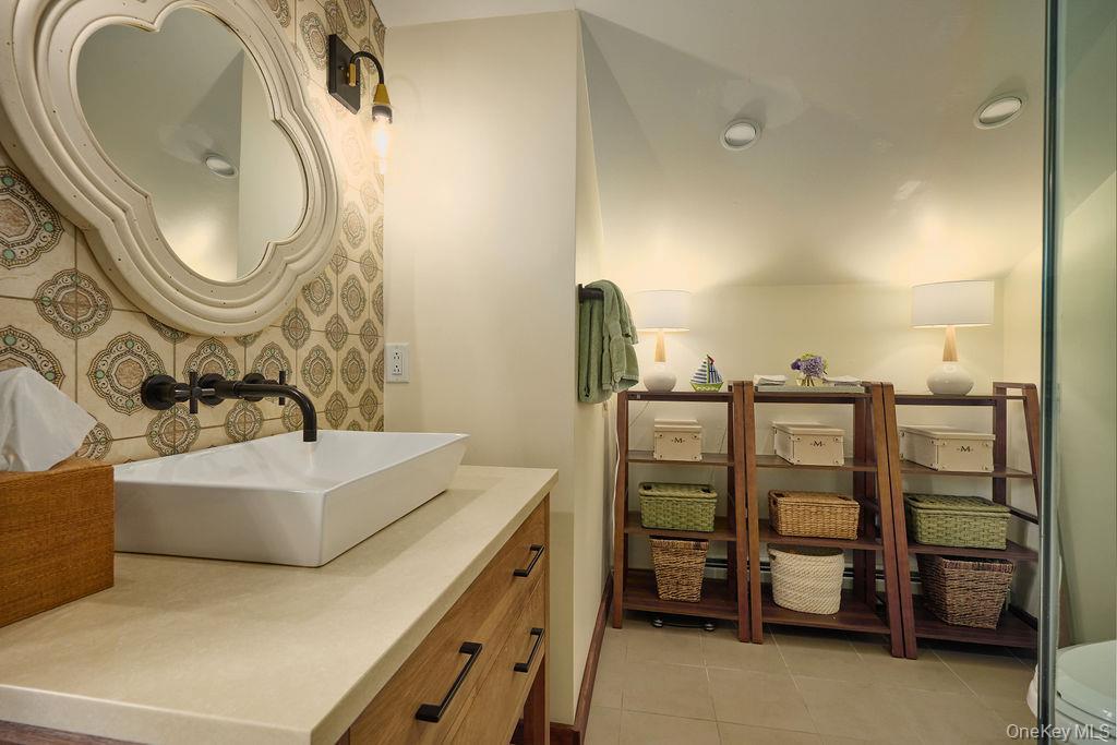 Single Family Denim  Dutchess County, NY 12590, MLS-987589-16