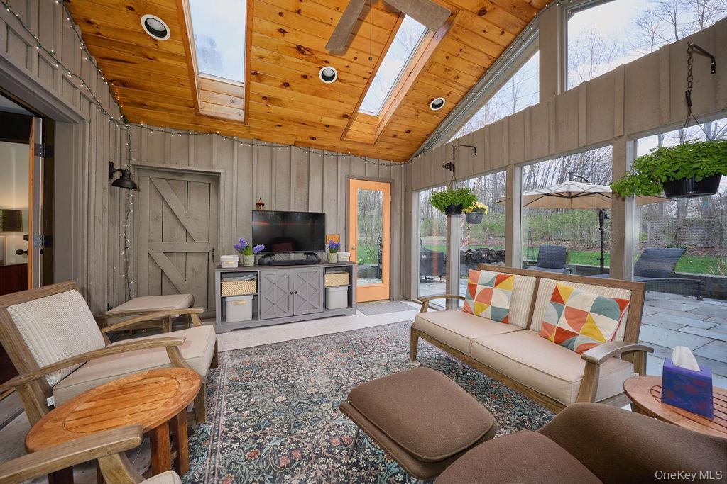 Single Family Denim  Dutchess County, NY 12590, MLS-987589-31