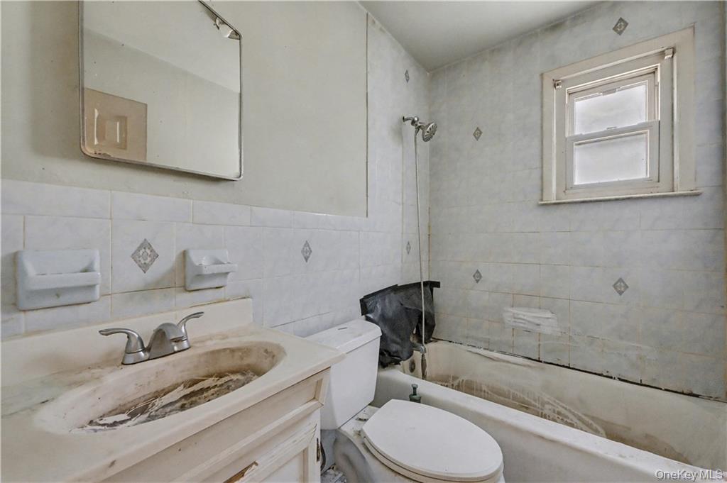 Single Family 9th  Westchester County, NY 10550, MLS-987592-22