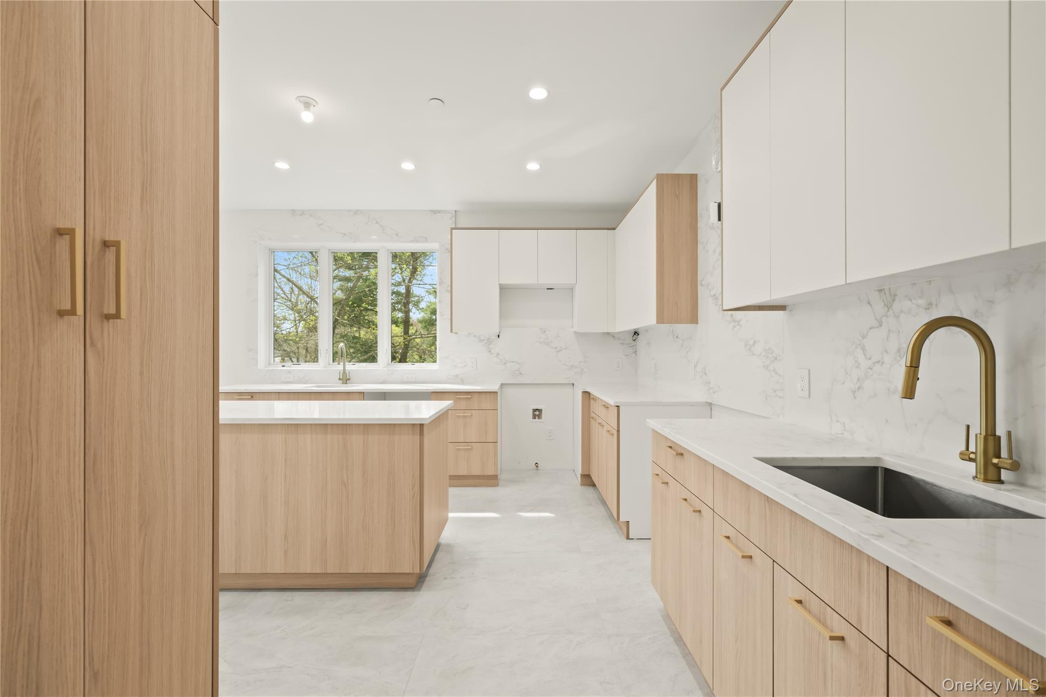 Condo Mirror Lake  Rockland County, NY 10977, MLS-987596-11