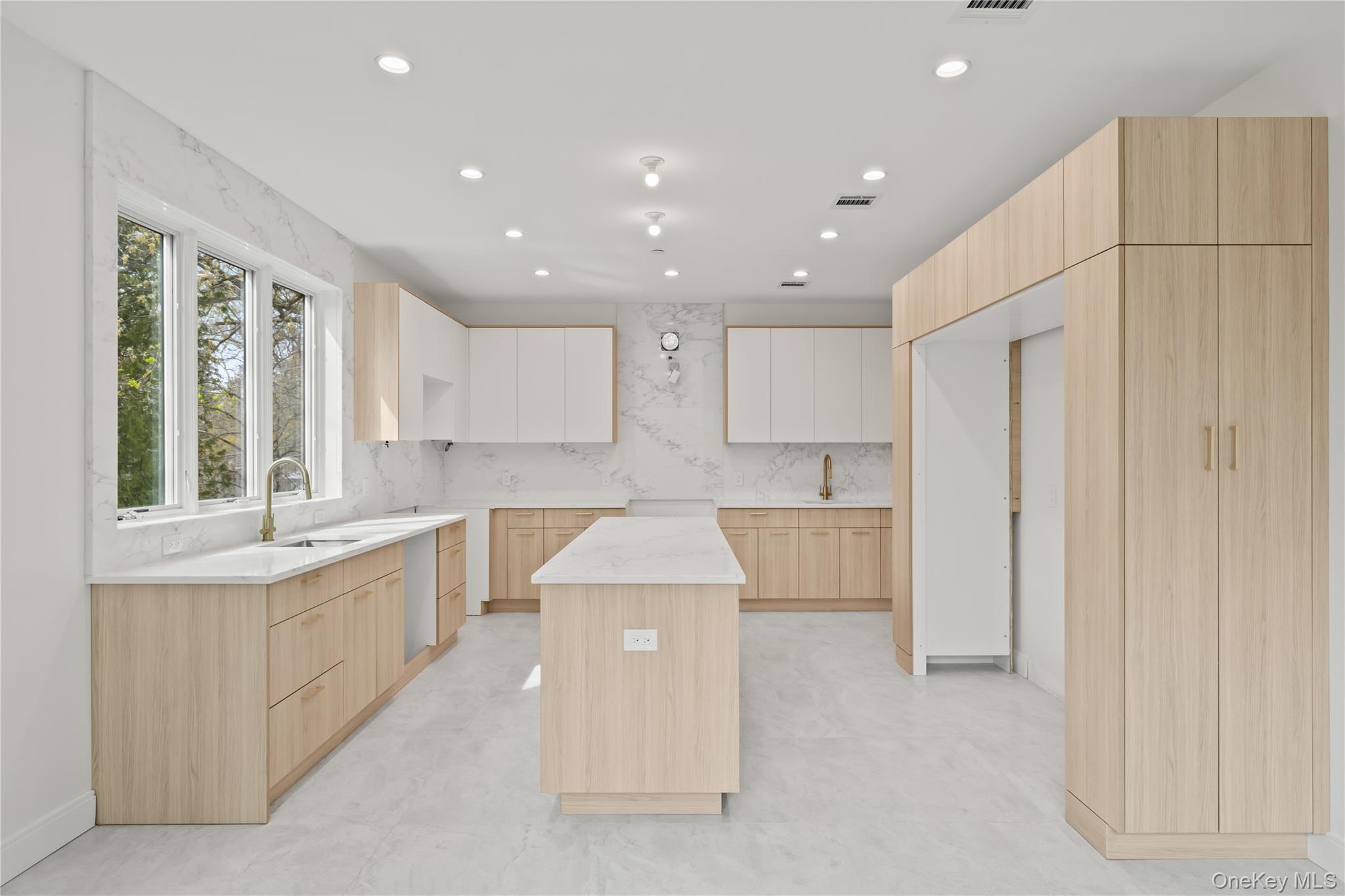 Condo Mirror Lake  Rockland County, NY 10977, MLS-987596-9