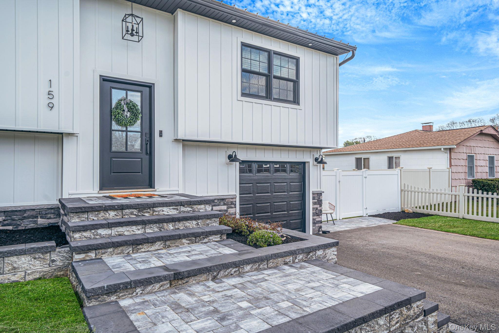 Single Family Nimbus  Suffolk County, NY 11741, MLS-987620-3