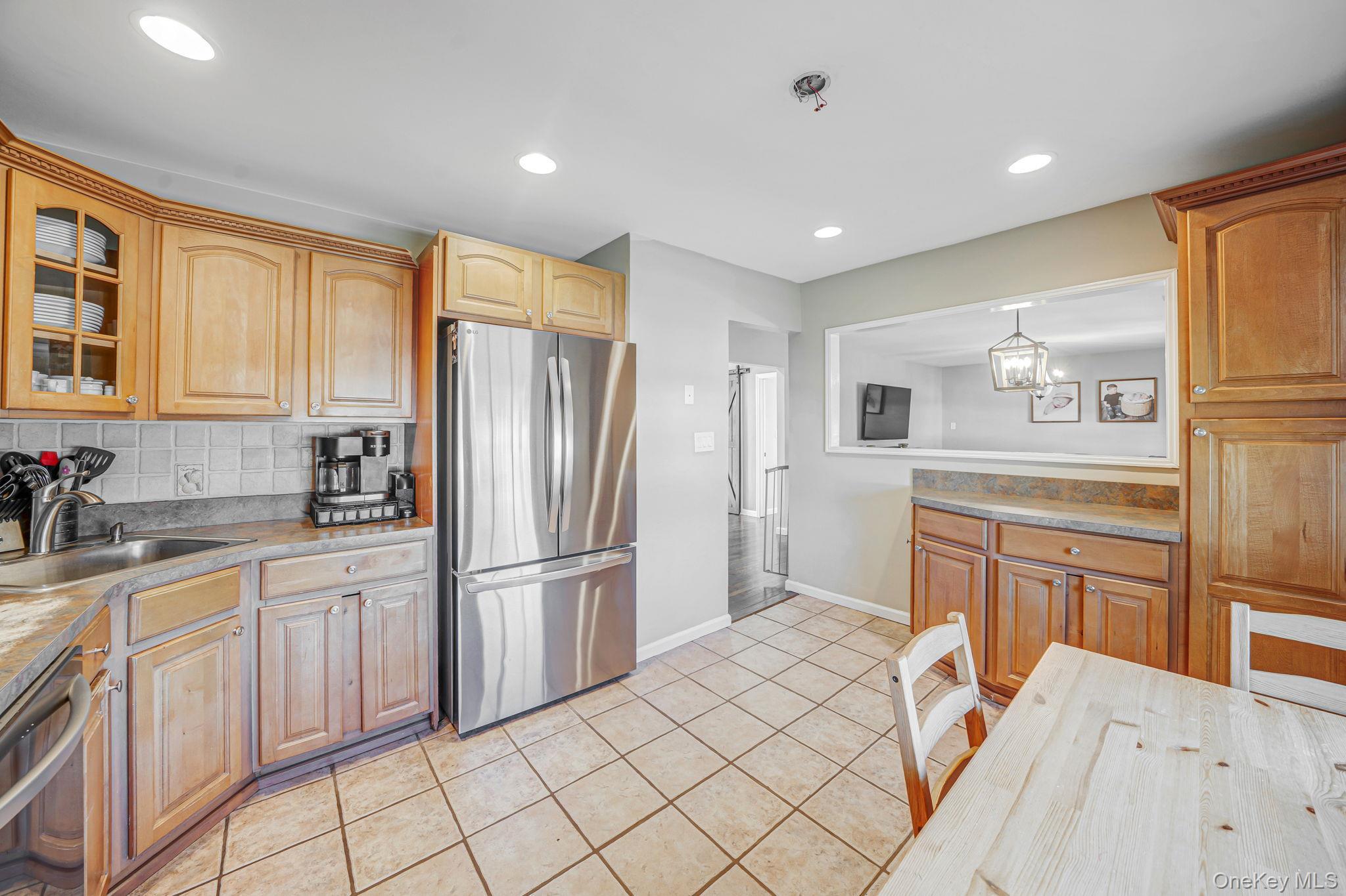 Single Family Nimbus  Suffolk County, NY 11741, MLS-987620-8