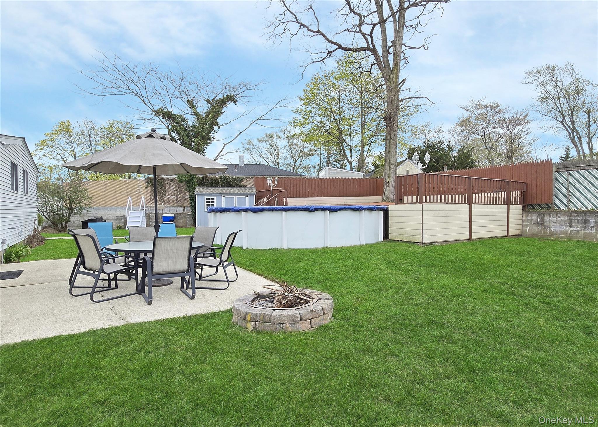 Single Family Peter  Suffolk County, NY 11779, MLS-987630-21