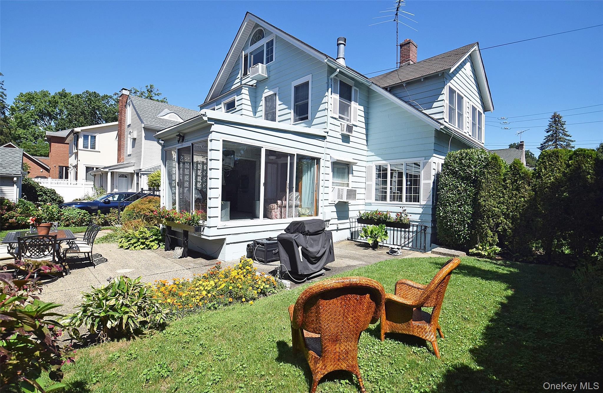 Single Family Westmoreland Street Queens, NY 11363, MLS-987650-35