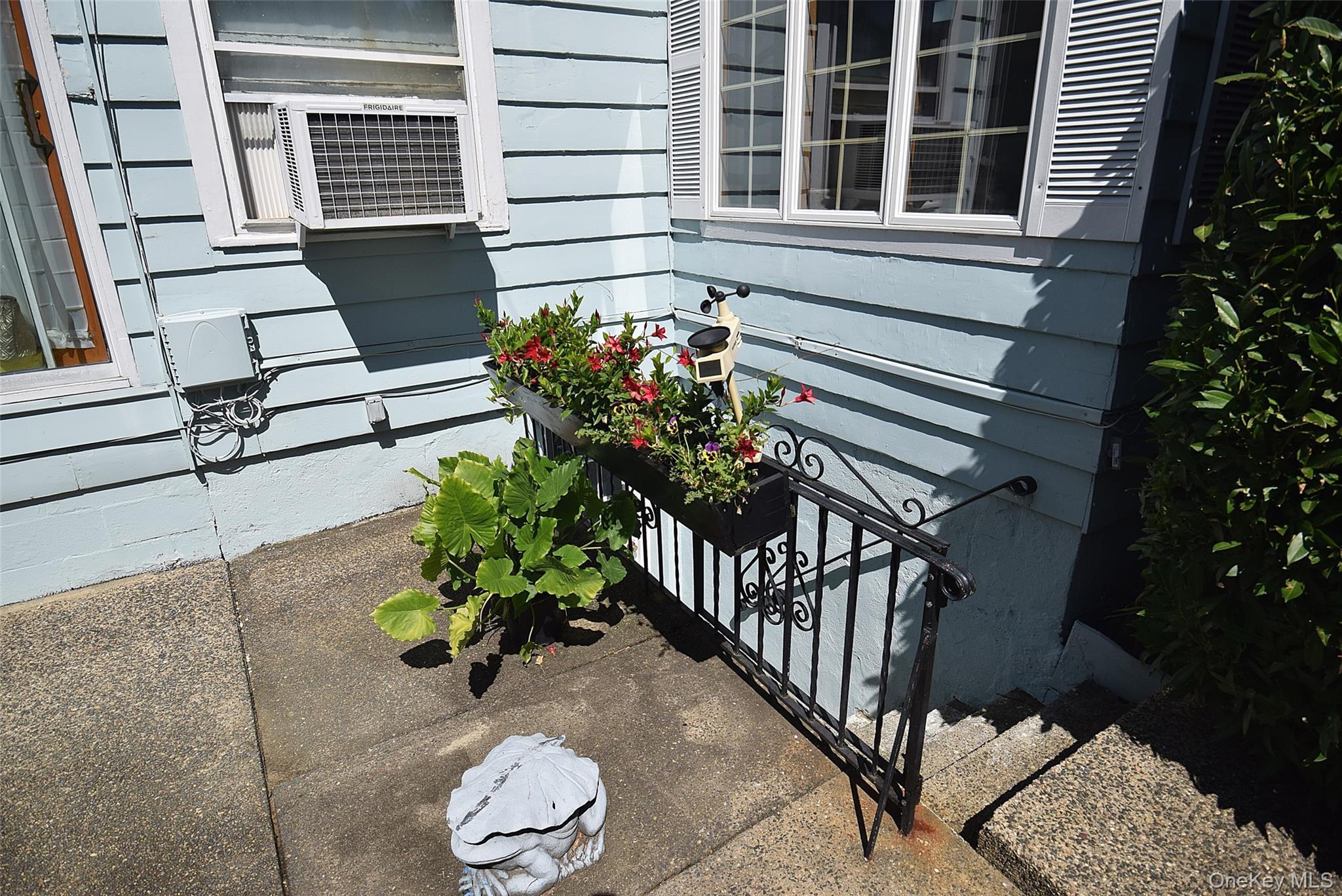 Single Family Westmoreland Street Queens, NY 11363, MLS-987650-37