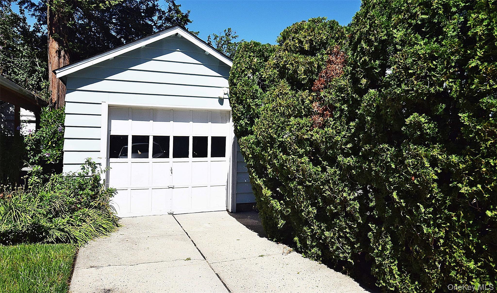 Single Family Westmoreland Street Queens, NY 11363, MLS-987650-5