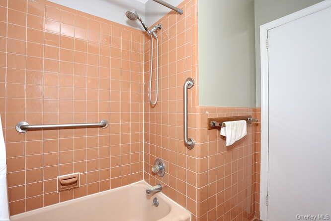 Single Family Mcnamara Road Rockland County, NY 10977, MLS-987664-24