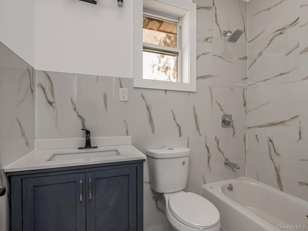 Single Family Van Nest  Bronx, NY 10460, MLS-987674-11