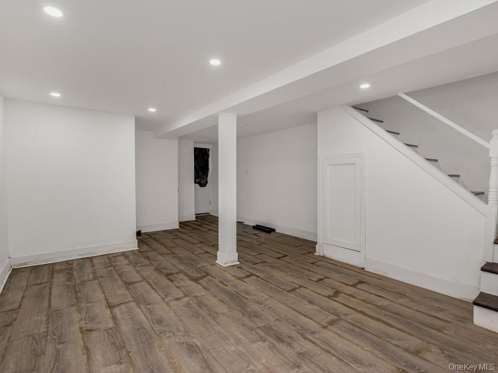 Single Family Van Nest  Bronx, NY 10460, MLS-987674-17