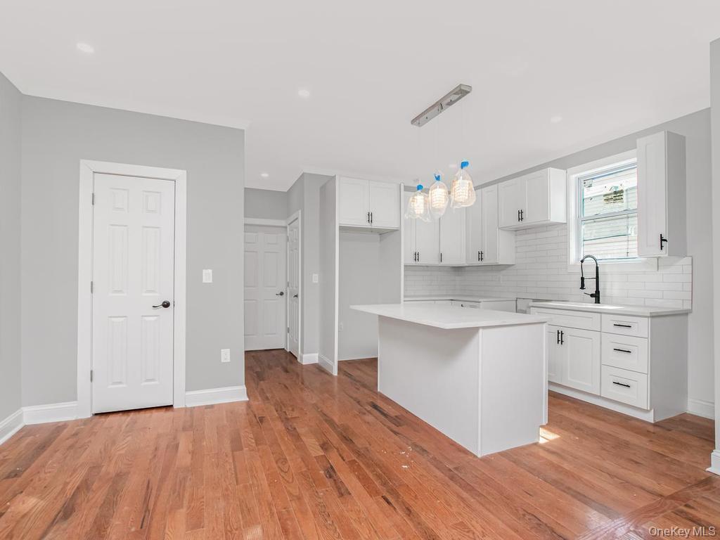 Single Family Van Nest  Bronx, NY 10460, MLS-987674-7