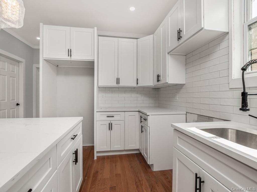 Single Family Van Nest  Bronx, NY 10460, MLS-987674-8