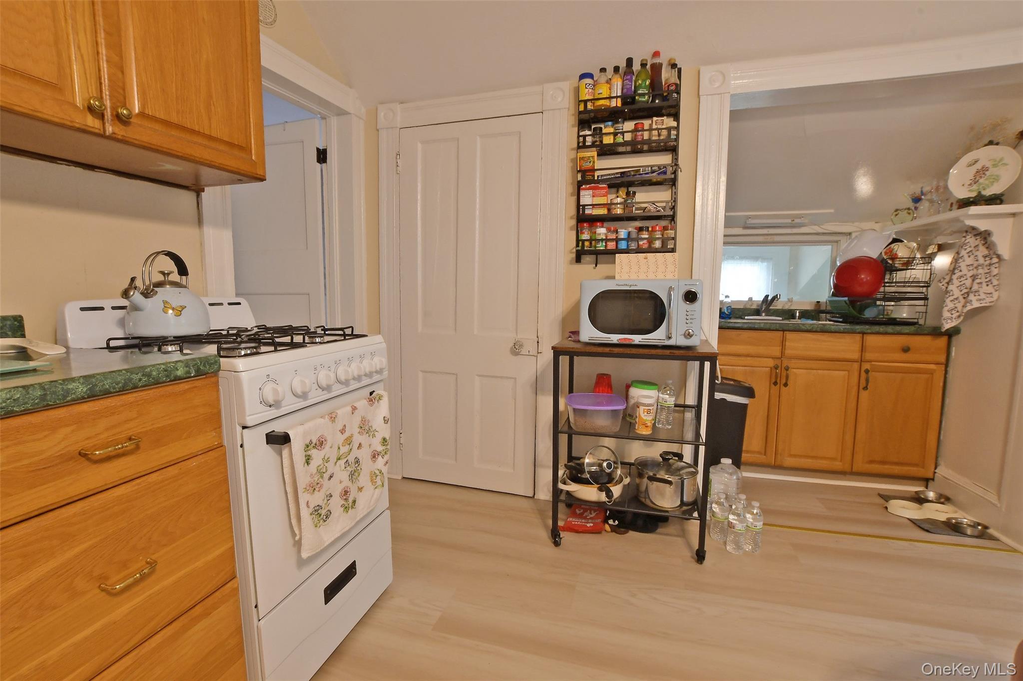 Single Family Division Avenue  Suffolk County, NY 11796, MLS-987677-33