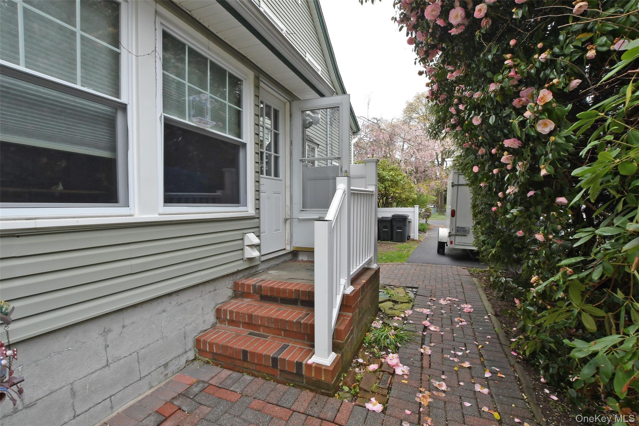 Single Family Division Avenue  Suffolk County, NY 11796, MLS-987677-41