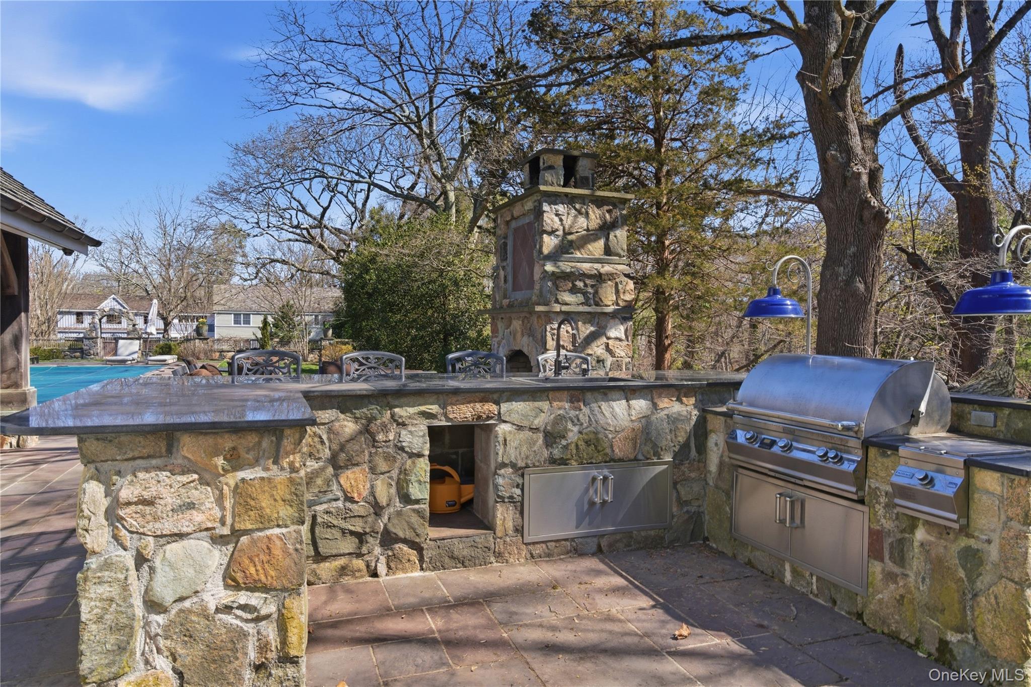 Single Family W Neck Road  Suffolk County, NY 11743, MLS-987719-40
