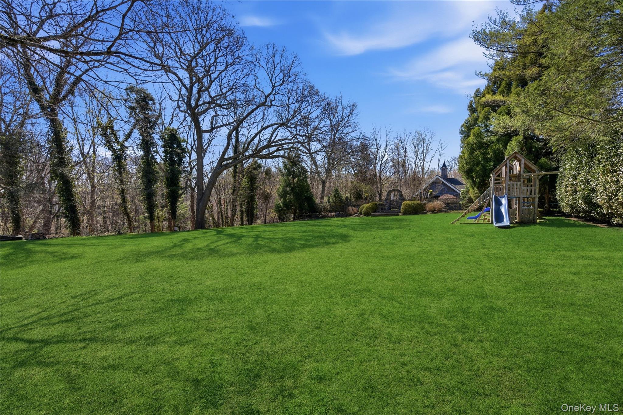 Single Family W Neck Road  Suffolk County, NY 11743, MLS-987719-43