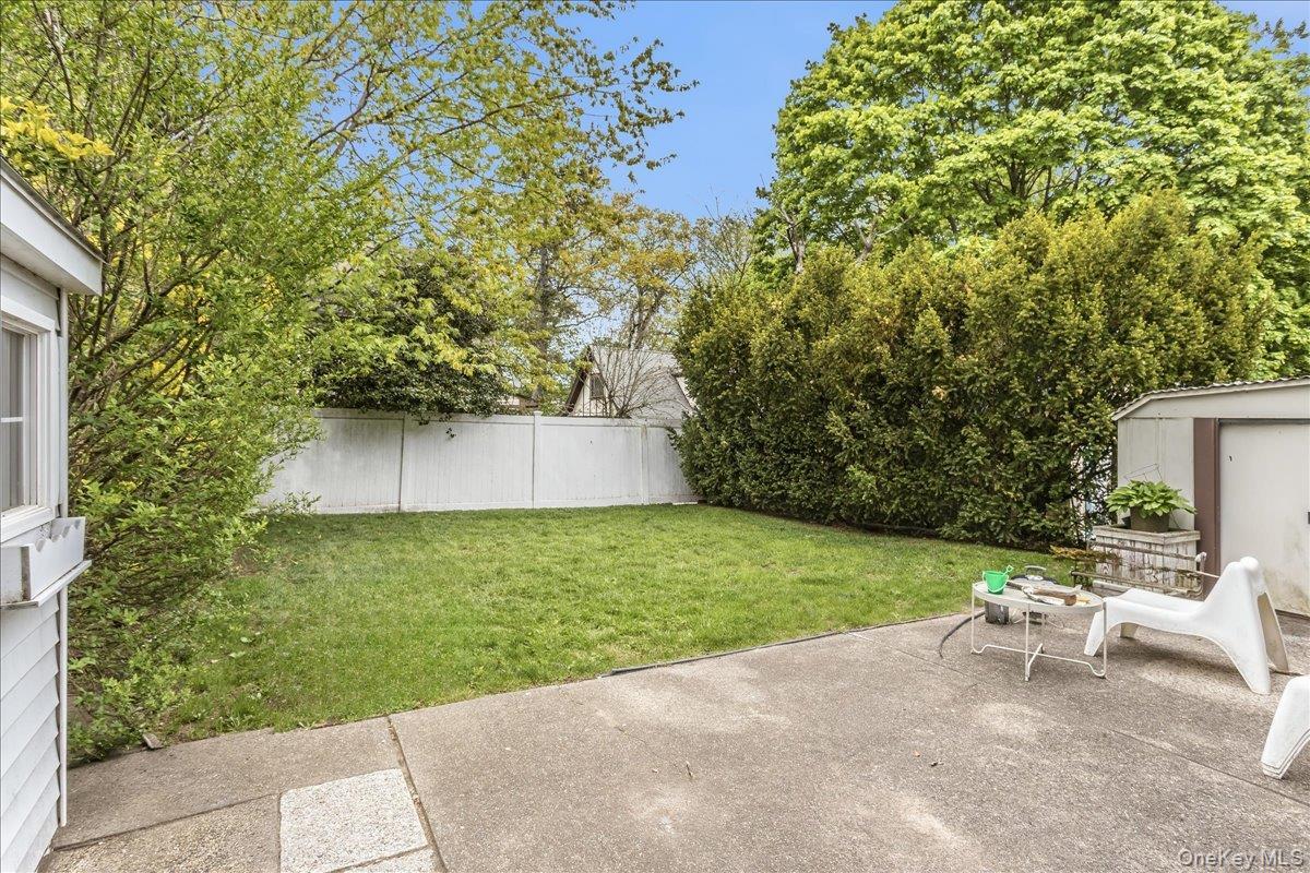 Single Family Westmoreland Street Queens, NY 11363, MLS-987724-16