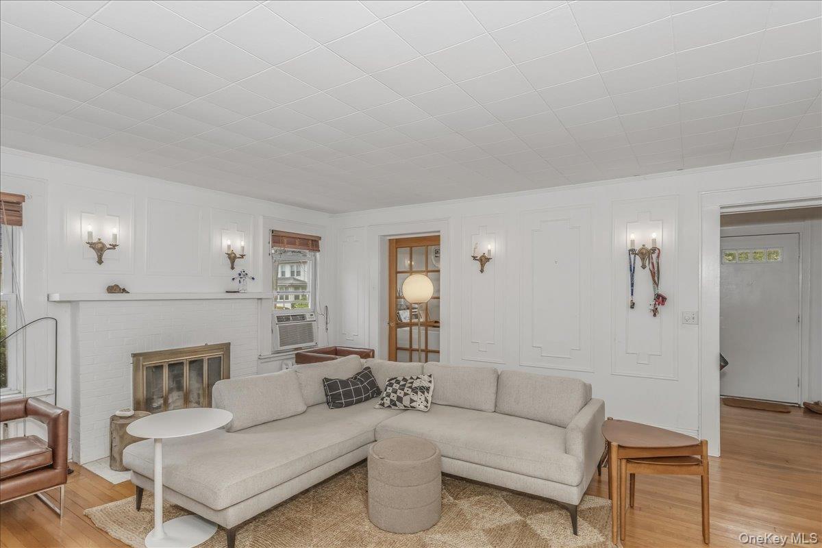 Single Family Westmoreland Street Queens, NY 11363, MLS-987724-5