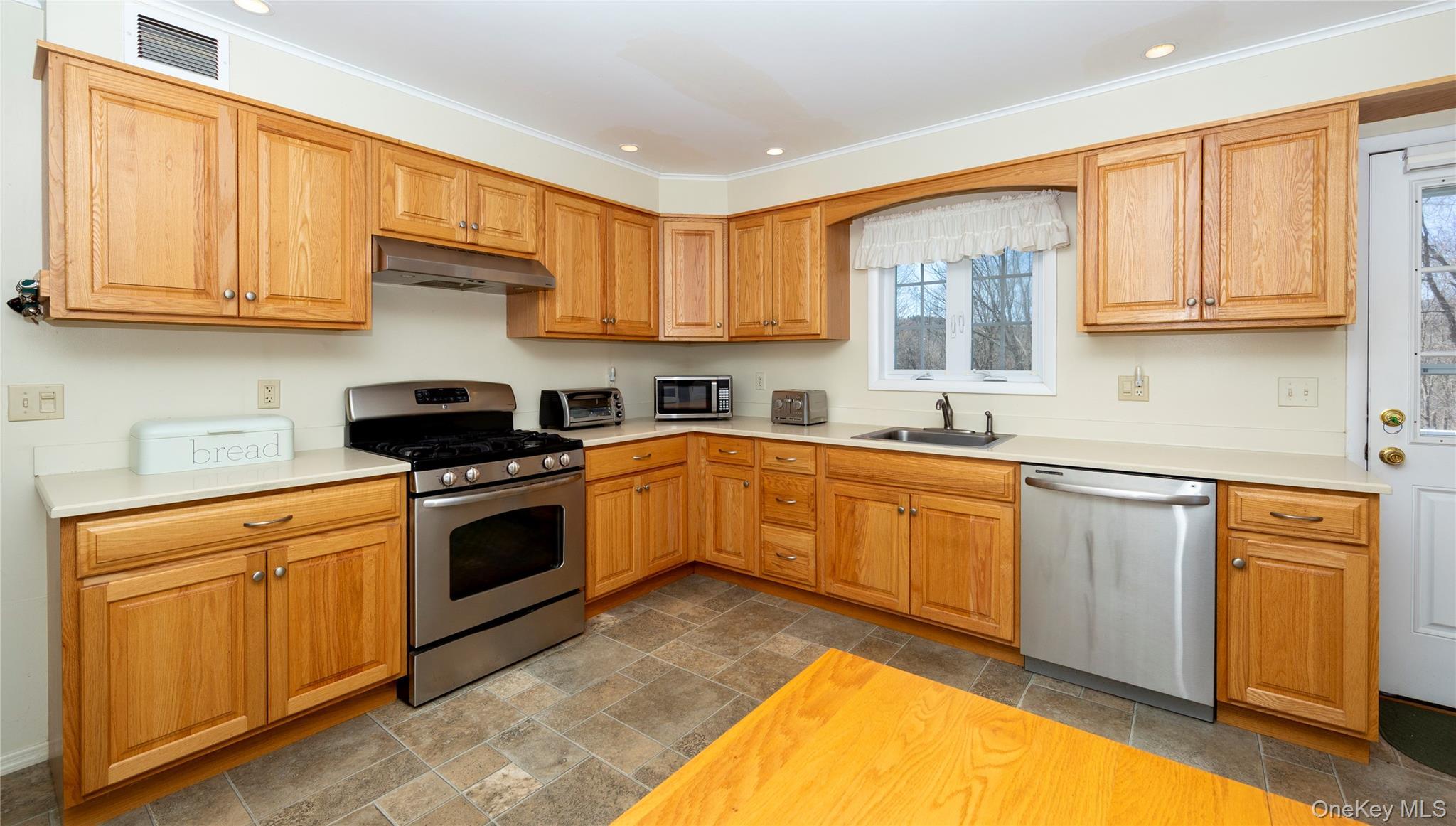 Single Family Hoags Corners  Dutchess County, NY 12594, MLS-987776-10