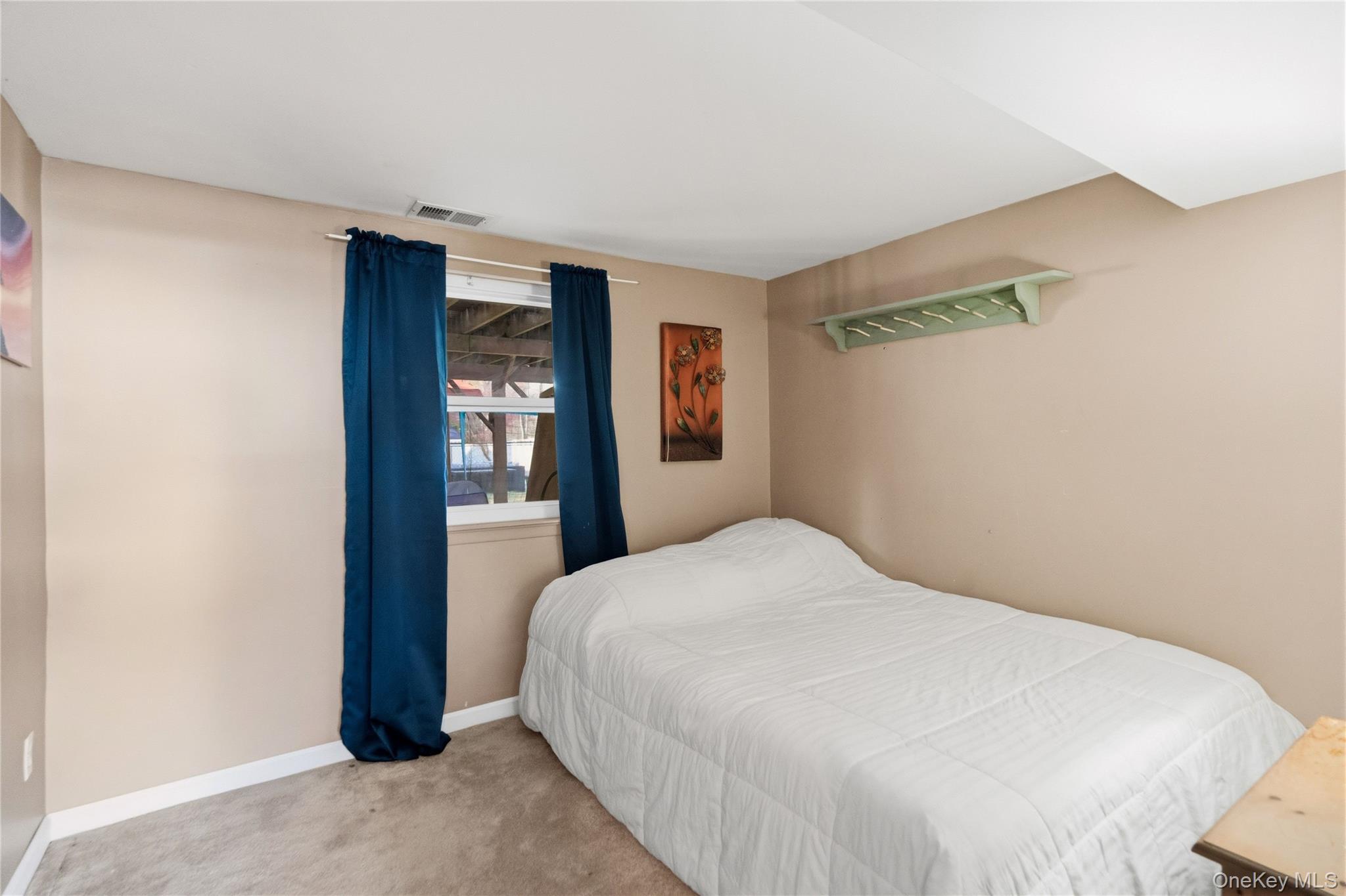 Single Family Branch  Suffolk County, NY 11733, MLS-987786-25