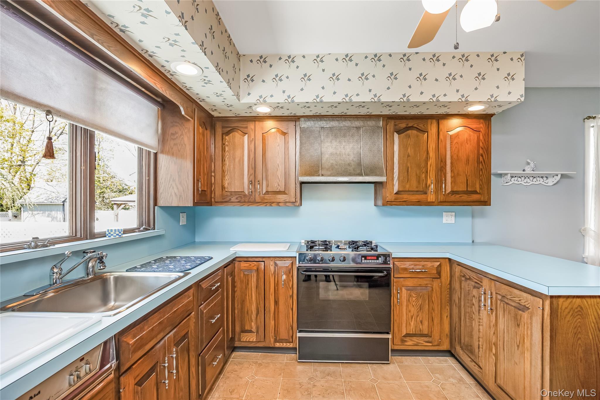 Single Family Bergen  Nassau County, NY 11710, MLS-987792-16