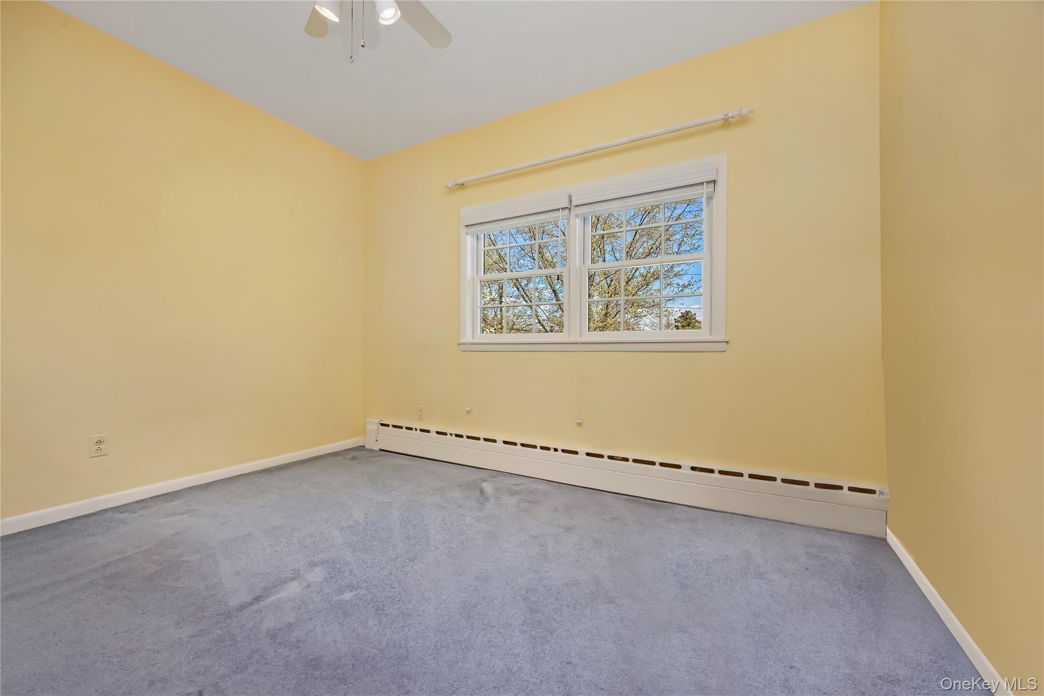 Single Family Bergen  Nassau County, NY 11710, MLS-987792-22