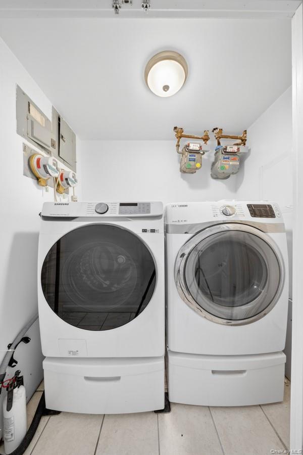 Single Family 43rd Avenue  Queens, NY 11361, MLS-987807-15