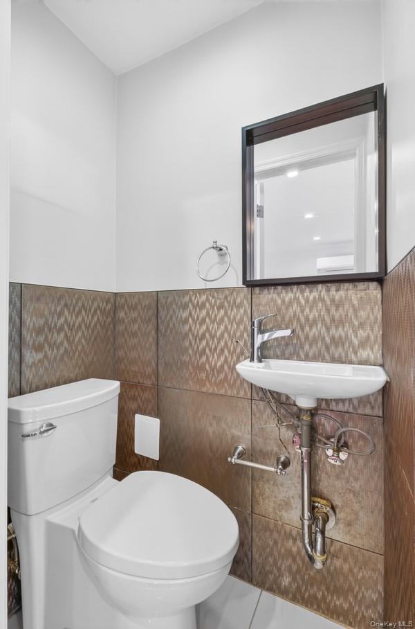 Single Family 43rd Avenue  Queens, NY 11361, MLS-987807-29