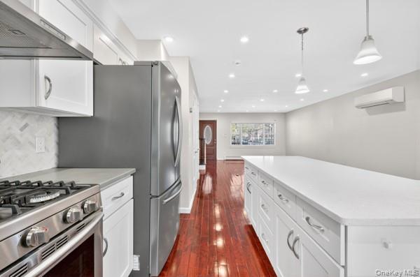 Single Family 43rd Avenue  Queens, NY 11361, MLS-987807-6