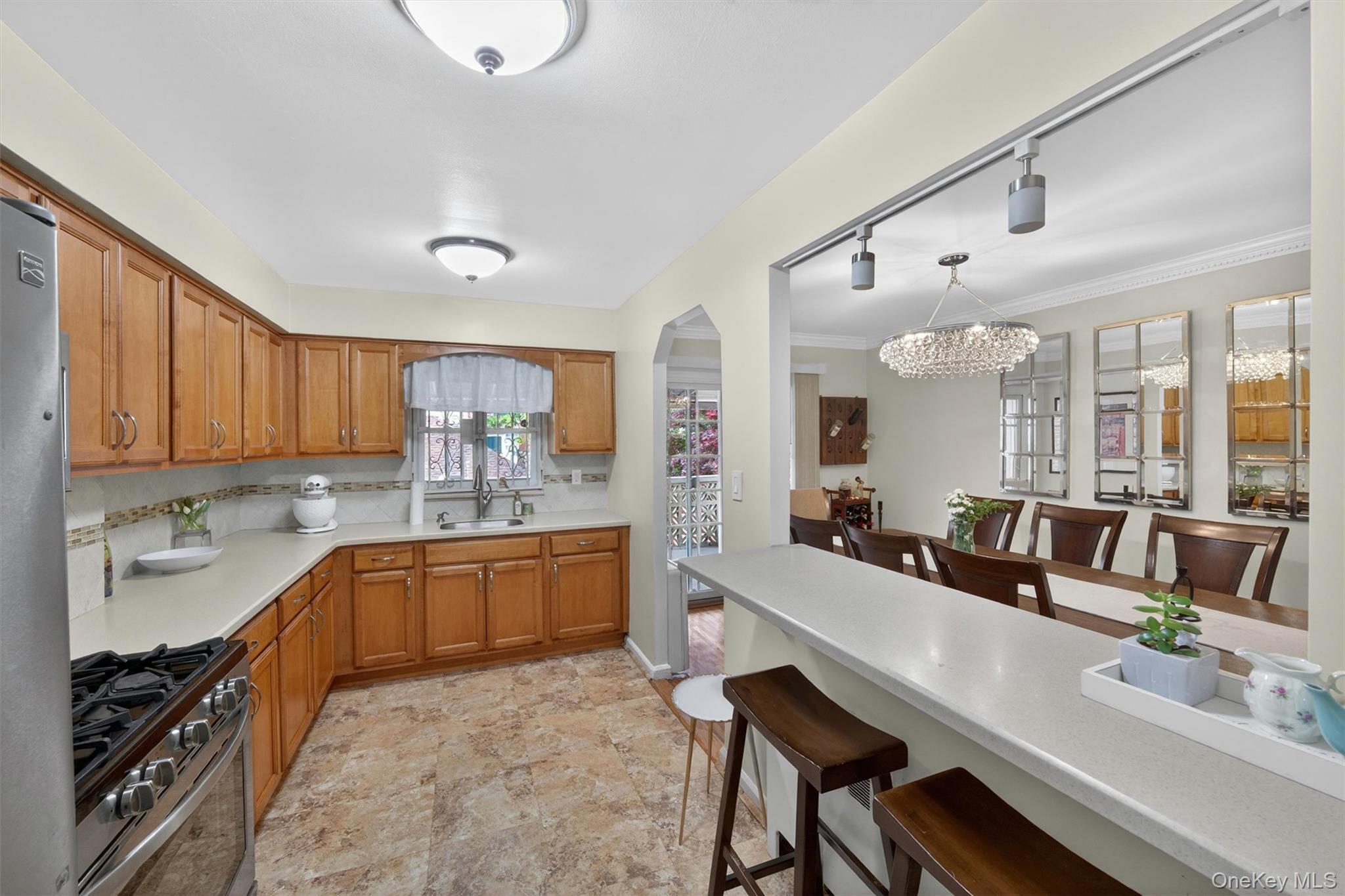 Single Family Bruckner  Bronx, NY 10461, MLS-987819-15