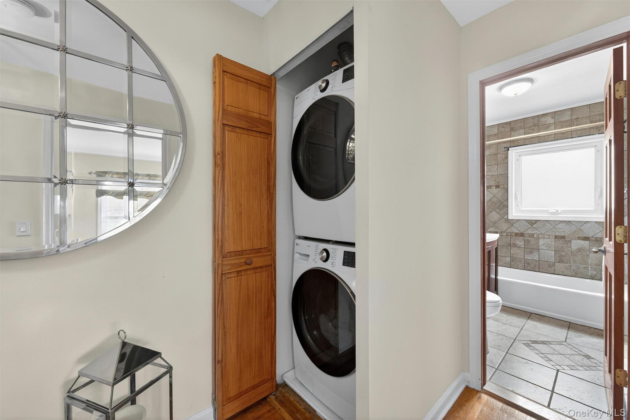 Single Family Bruckner  Bronx, NY 10461, MLS-987819-23