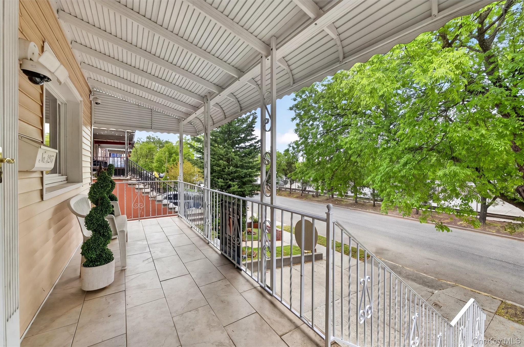 Single Family Bruckner  Bronx, NY 10461, MLS-987819-5