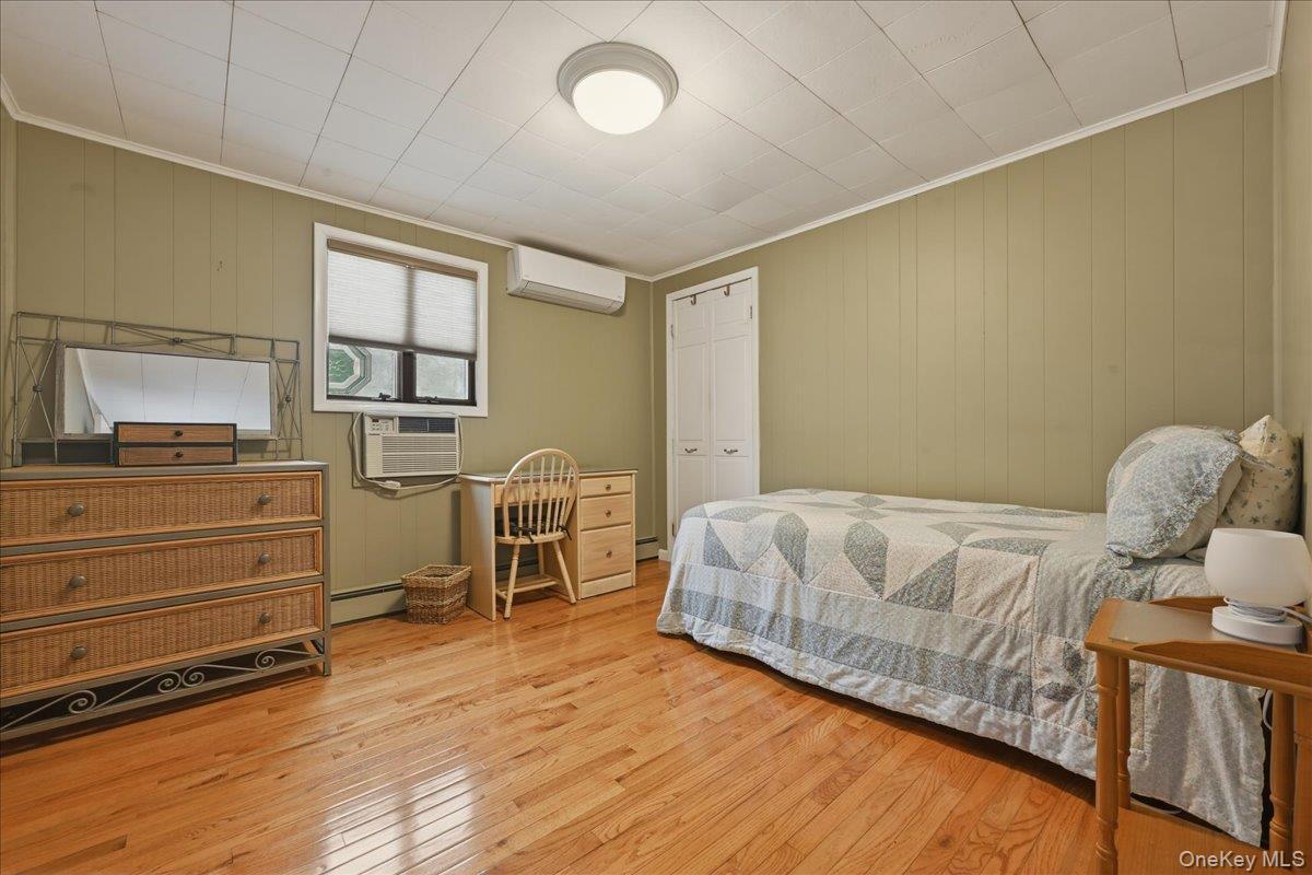 Single Family Higgins  Nassau County, NY 11572, MLS-987829-15