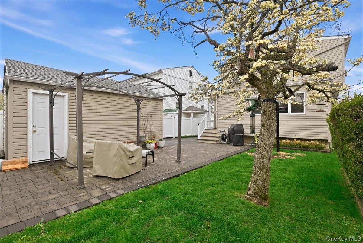 Single Family Higgins  Nassau County, NY 11572, MLS-987829-26