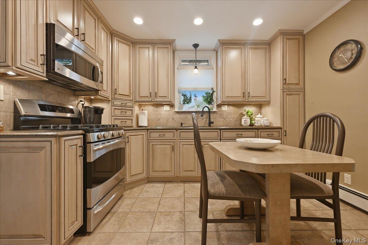 Single Family Higgins  Nassau County, NY 11572, MLS-987829-8